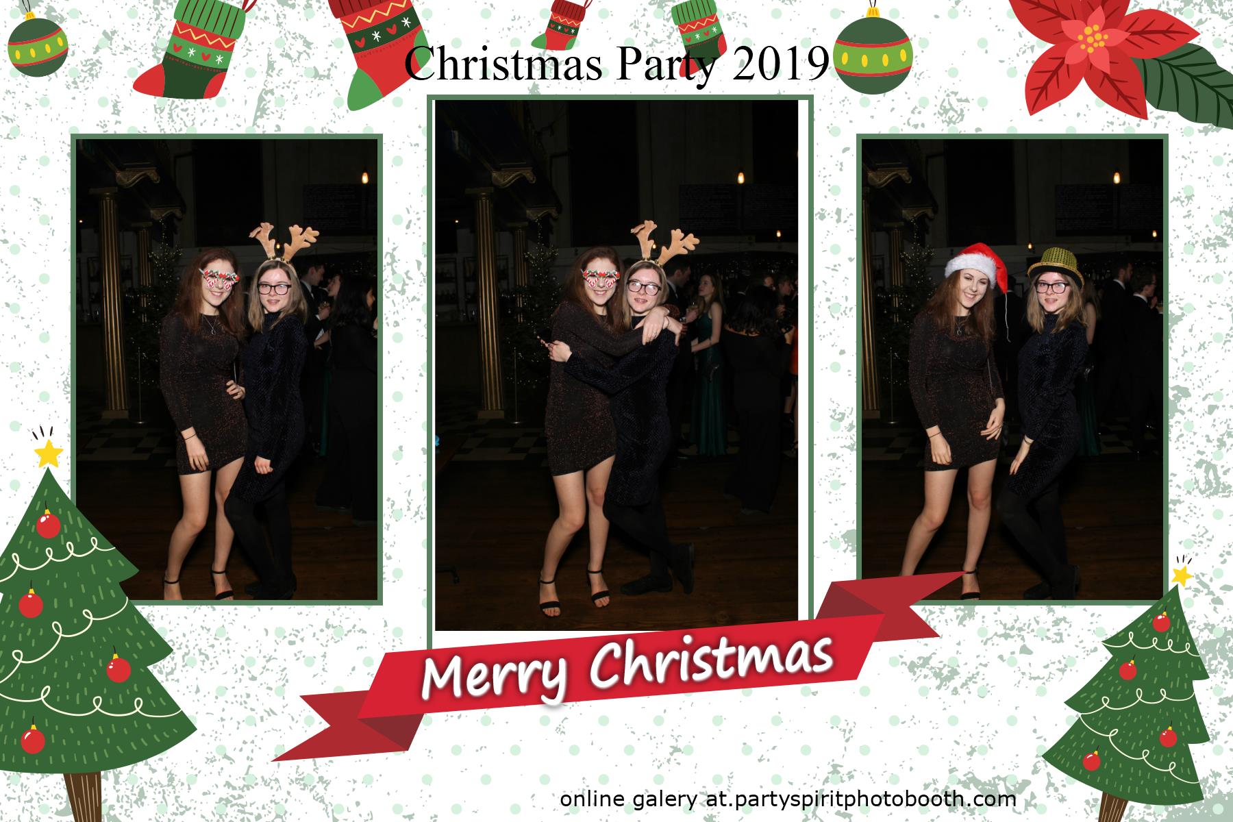 Christmas Party | View more photos from the event at gallery.partyspiritphotobooth.com/u/PartySpiritPhotoBooth/Christmas-Party-0